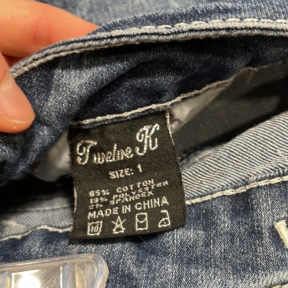 Size 1 Womens Twelve K jeans. Boot cut - Picture 6 of 6